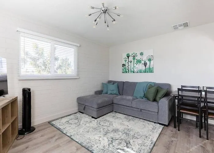 Downtown Oasis Steps To Main St Apartment *