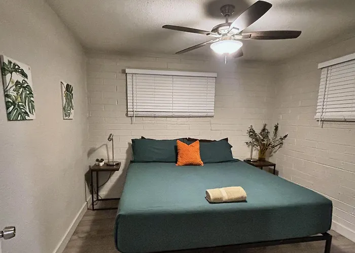 Downtown Oasis Steps To Main St Apartment *